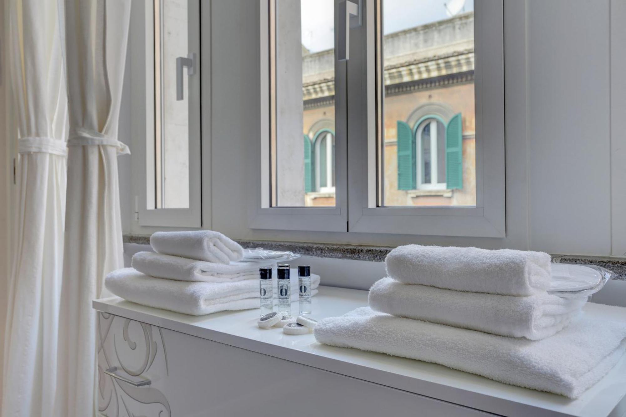 Appartamento Santi Quattro - Colosseo Рим Экстерьер фото